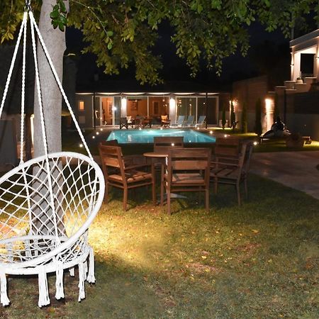 Вілла Sunlit Pool House Posidhonia  Екстер'єр фото