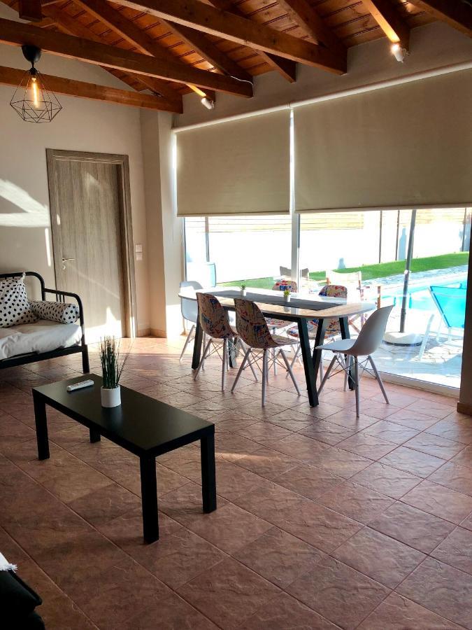 Вілла Sunlit Pool House Posidhonia  Екстер'єр фото