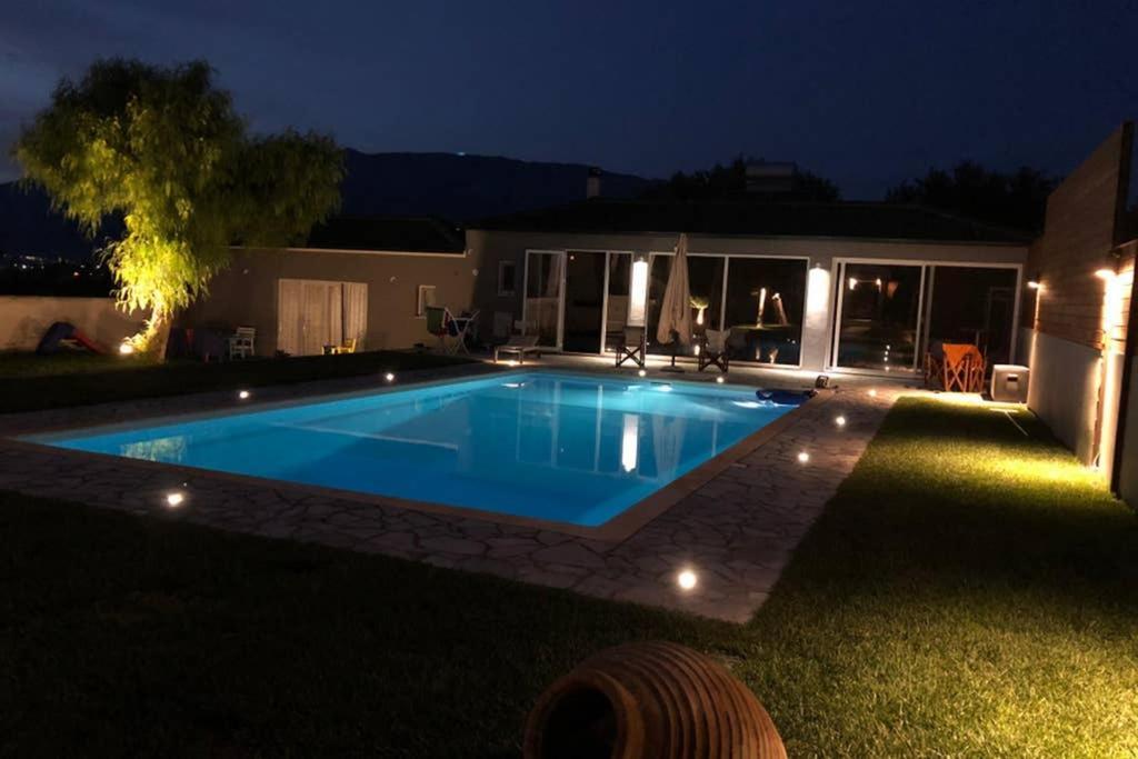 Вілла Sunlit Pool House Posidhonia  Екстер'єр фото